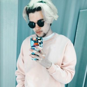 Meet your Posher, Adam